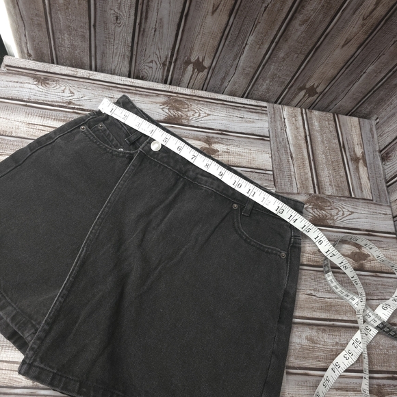 Classic Black Denim Skirt - Picture 8 of 9